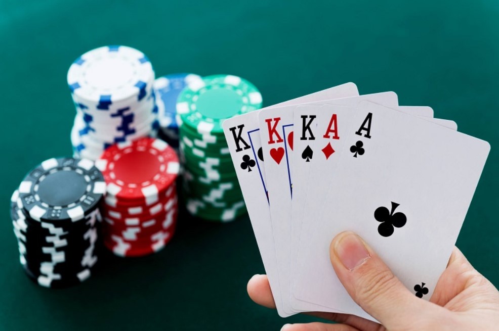 Luật chơi Poker tại V8 club